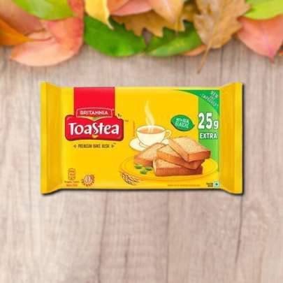 Britannia Toastea Premium Bake Rusk Family pack with real Elaichi , 275 g