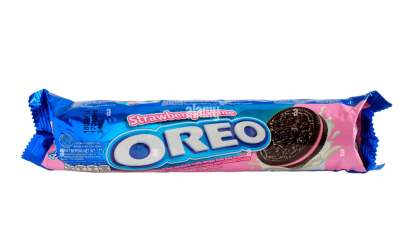 CADBURRY  Strawberry Creme Flavoured  OREO , 108.55 g