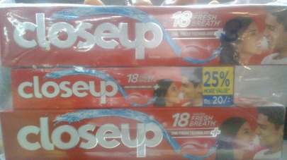 Closeup Red Hot Toothpaste, 90 g